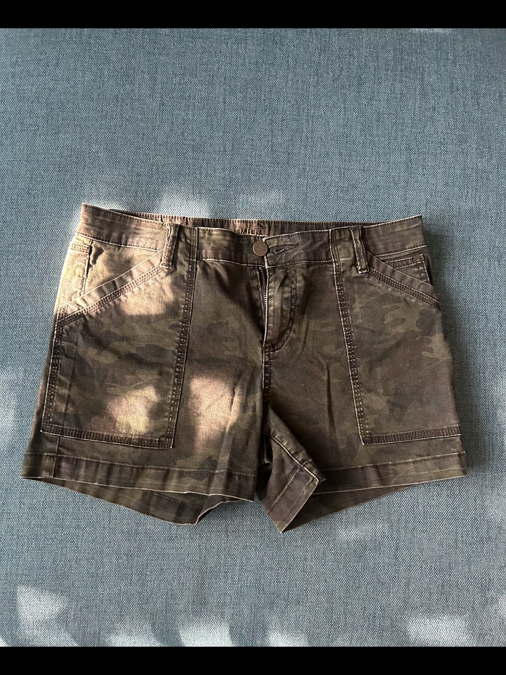 Women's Camouflage Utility Shorts - Olive Green